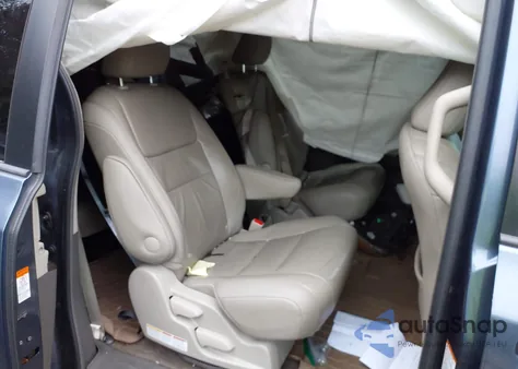 2015 Toyota Sienna Xle 8 Passenger from USA, damaged, VIN 5TDYK3DC2FS628909